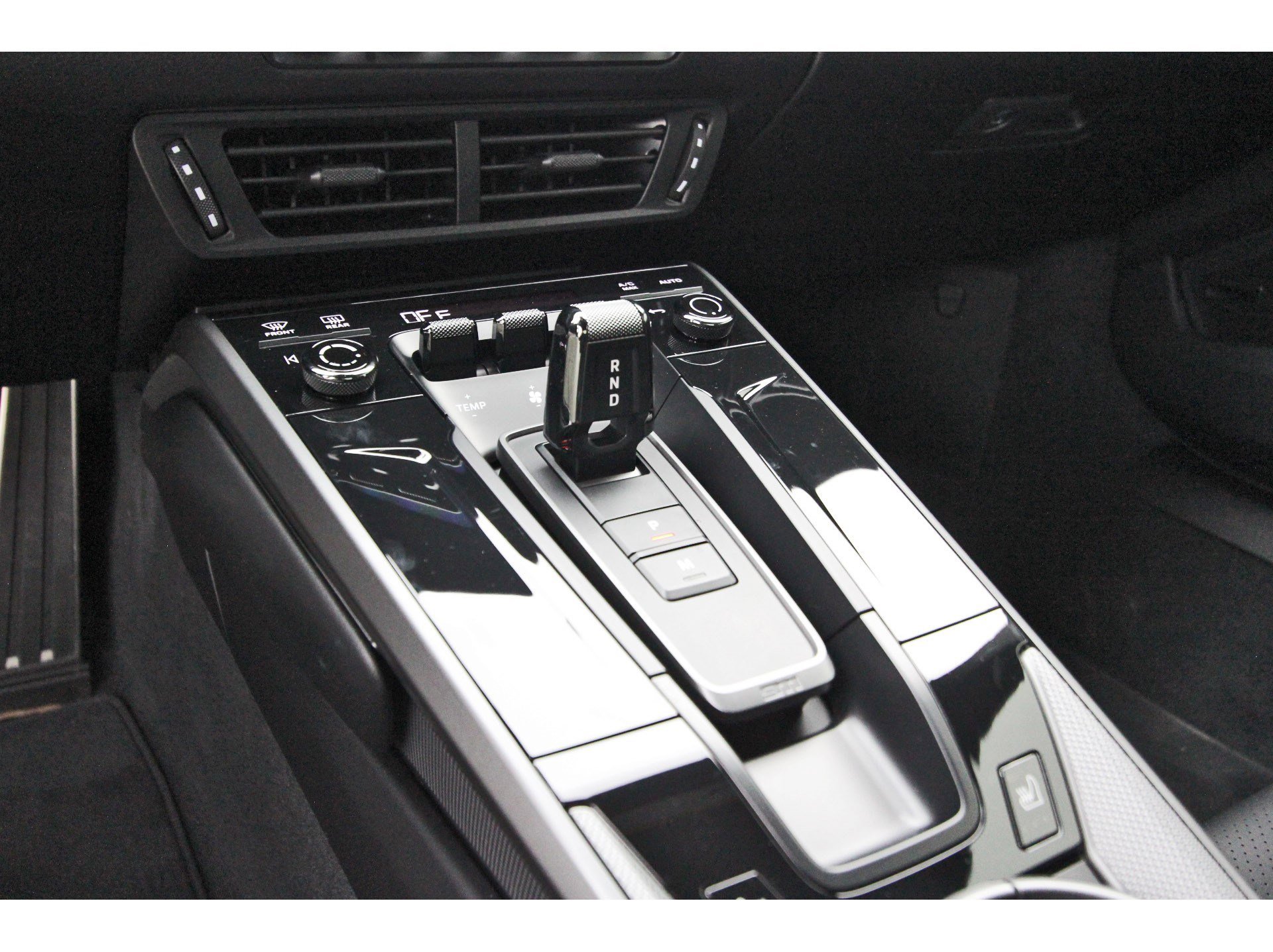 Used 2025 Porsche 911 Carrera S image 24