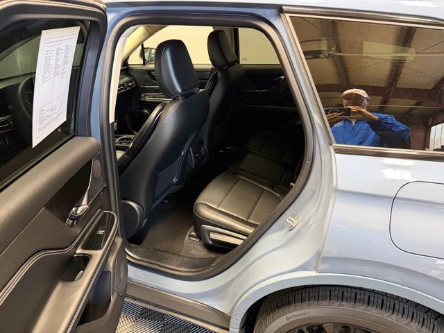 Used 2024 Lincoln Corsair Premiere w/ Equipment Group 101A image 16