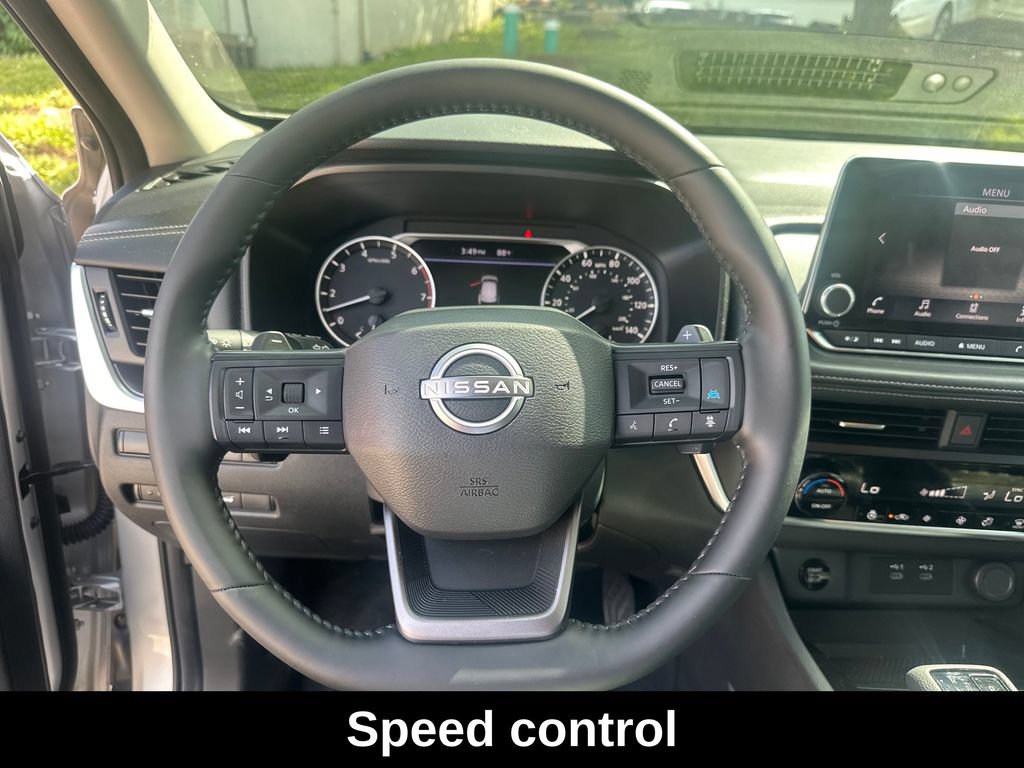 Used 2025 Nissan Rogue SV w/ SV Premium Package AWD/4WD image 14