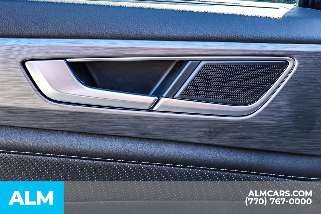 Used 2025 Volkswagen Atlas Cross Sport SE image 55