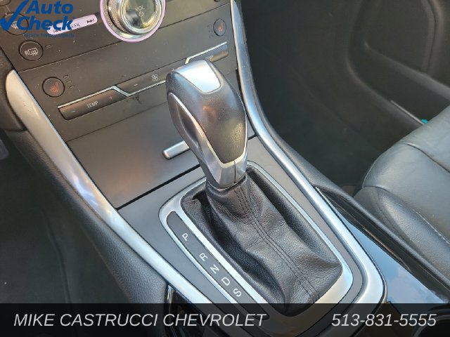 Used 2018 Ford Edge Titanium w/ Technology Package FWD image 16