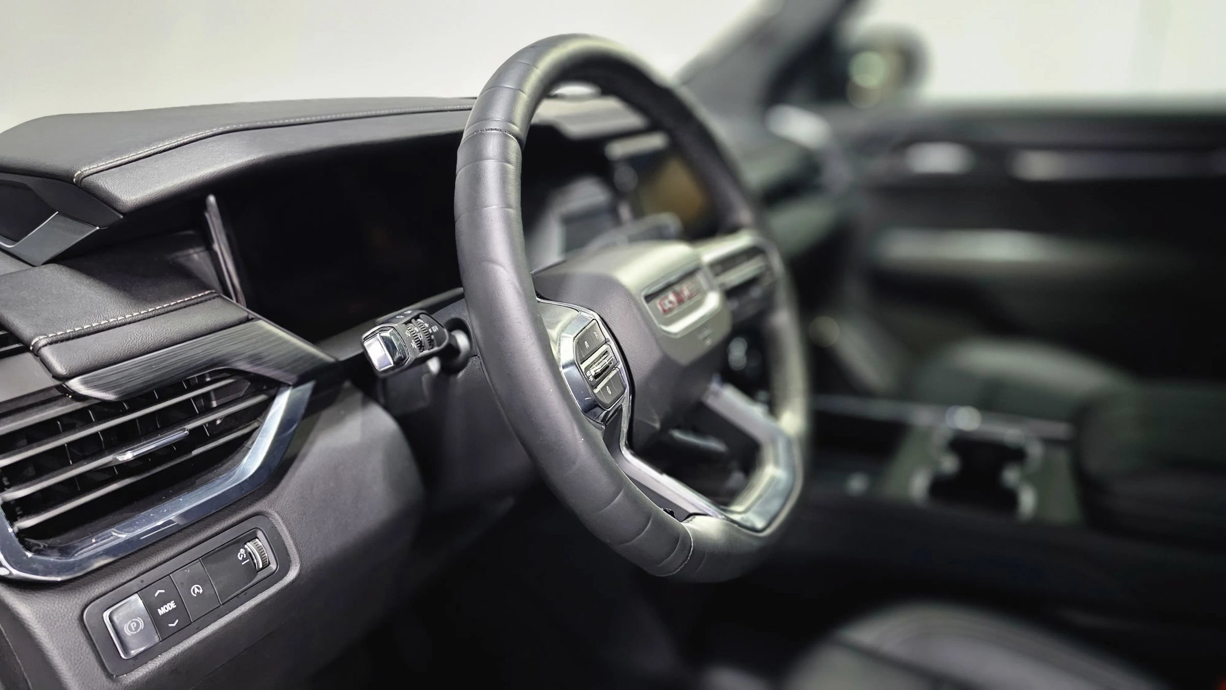 Used 2024 GMC Acadia Elevation FWD image 15