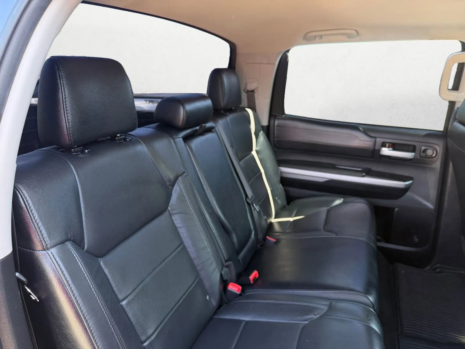 Used 2016 Toyota Tundra Limited w/ Limited Premium Package AWD/4WD image 26