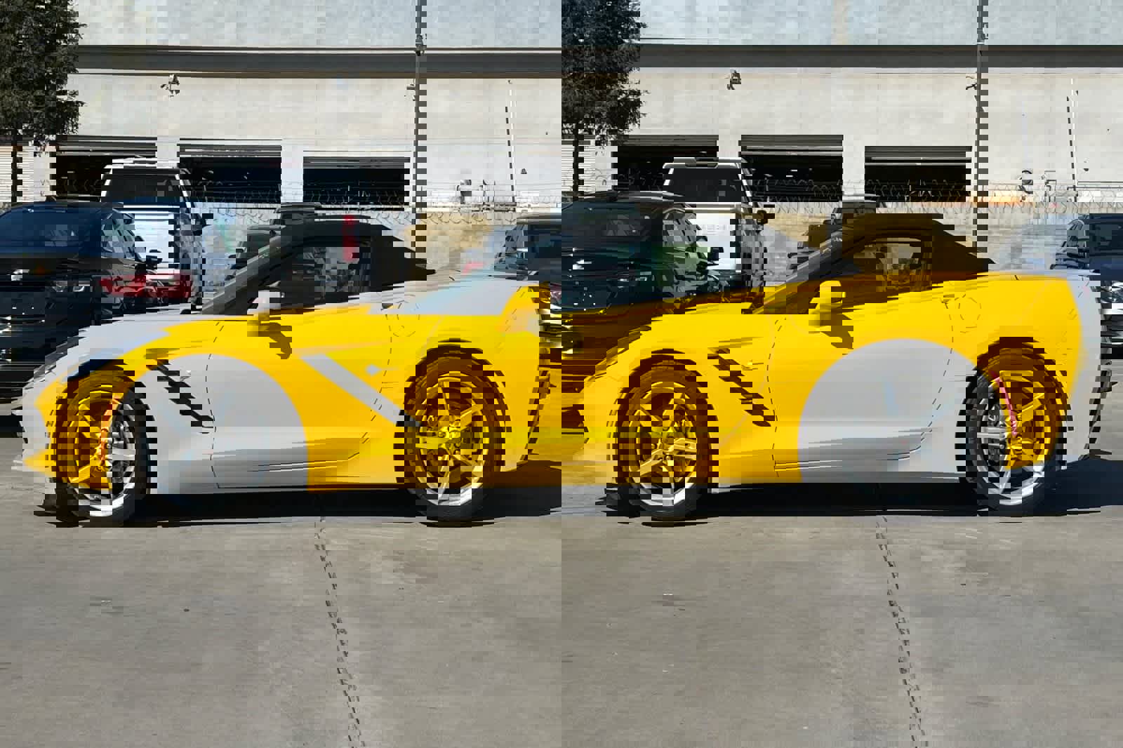 Used 2014 Chevrolet Corvette Stingray Convertible w/ 2LT Preferred Equipment Group image 4