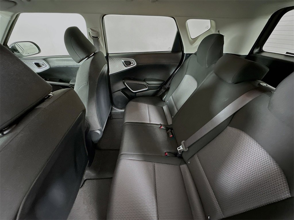 Used 2024 Kia Soul LX w/ Option Group 015 image 20
