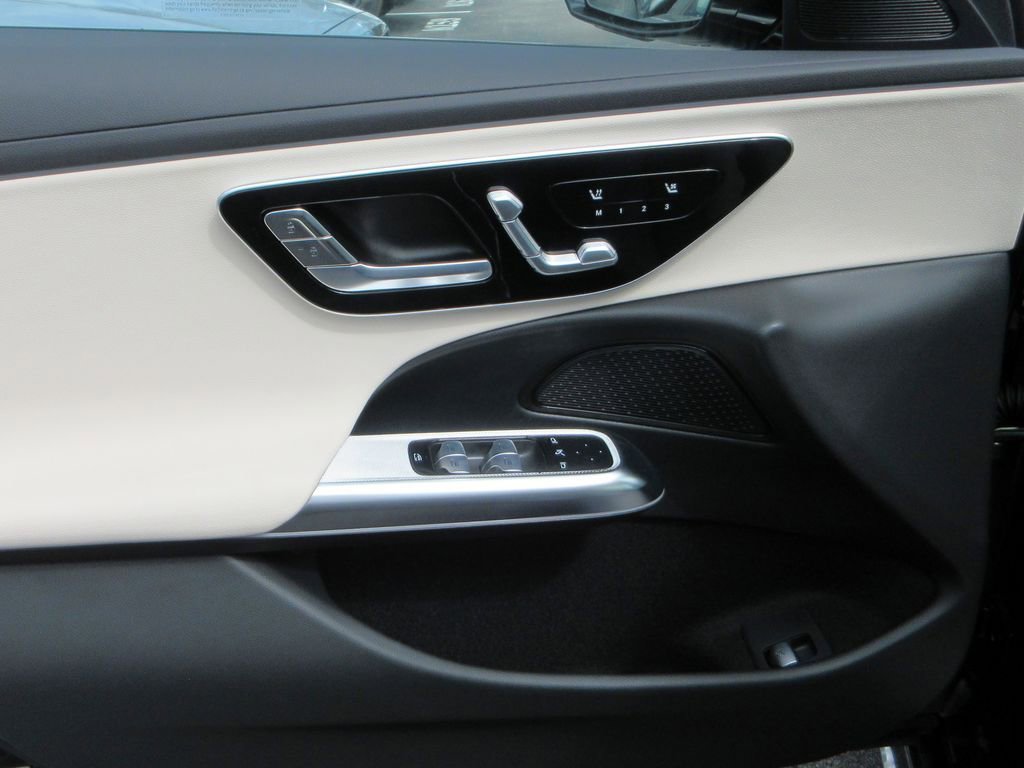 New 2026 Mercedes-Benz E 350 Sedan image 9