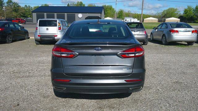 Used 2019 Ford Fusion Titanium AWD/4WD image 4