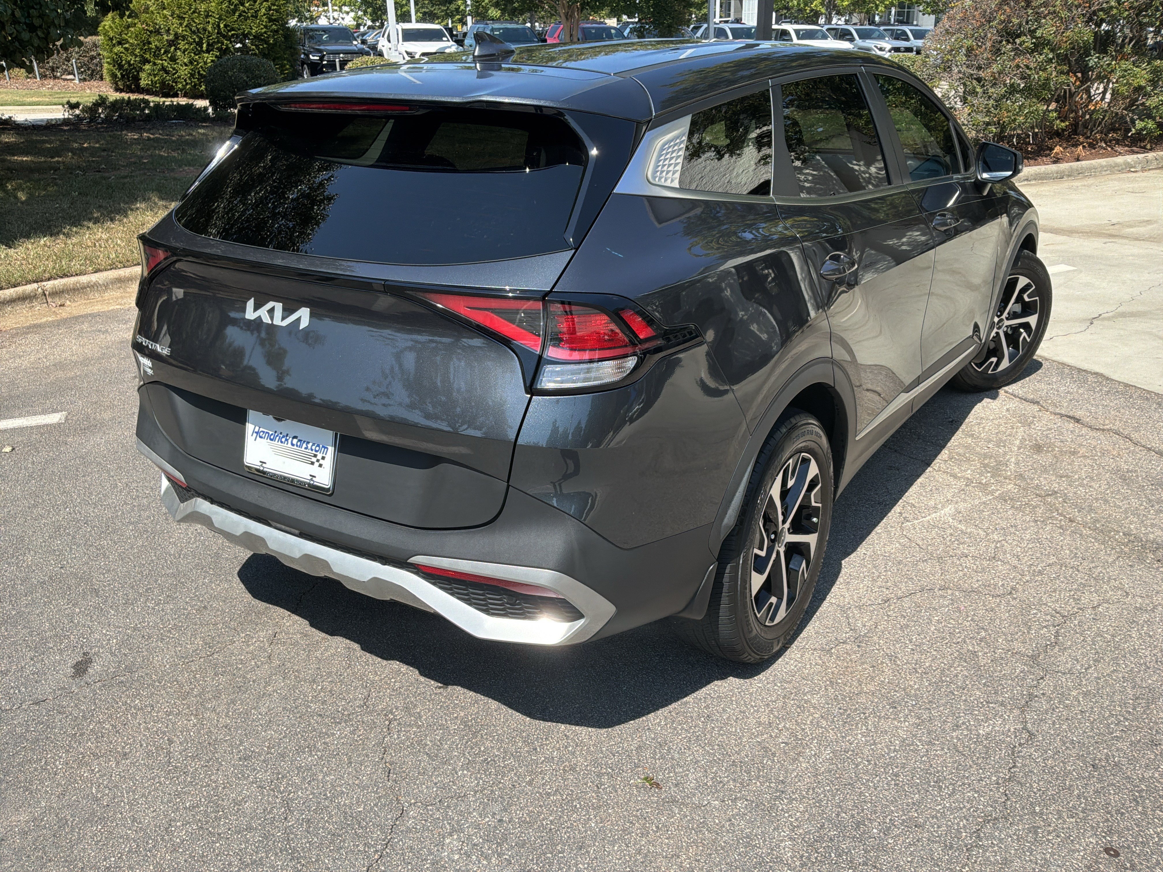Used 2024 Kia Sportage EX FWD image 10