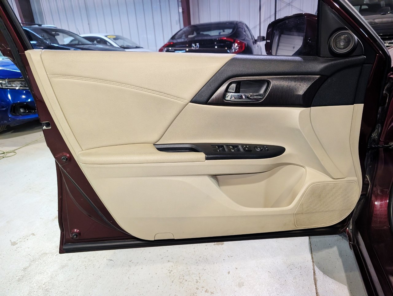 Used 2014 Honda Accord EX image 11