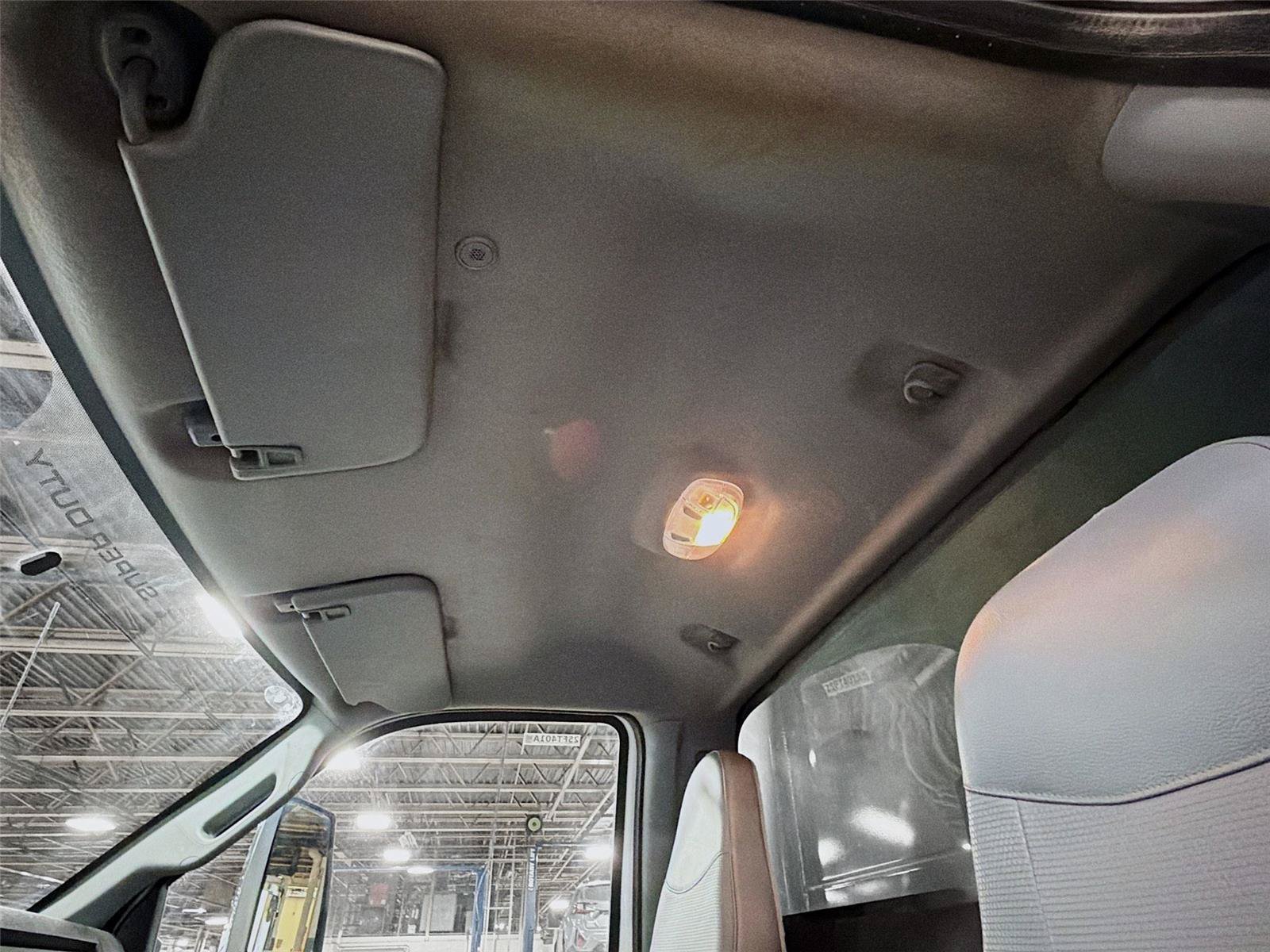 Used 2022 Ford F650 2WD Regular Cab Super Duty image 5