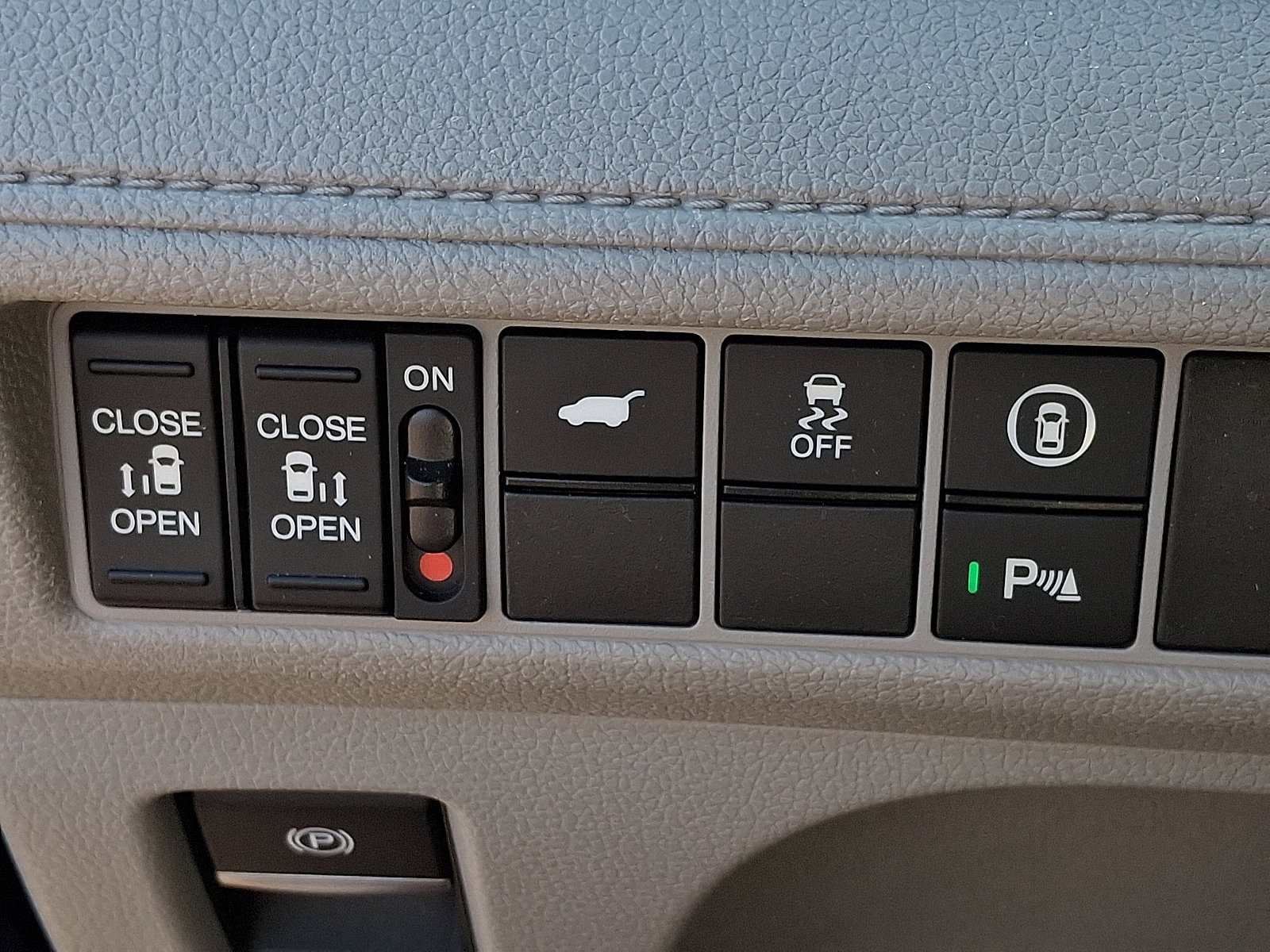 Certified 2024 Honda Odyssey Touring image 25