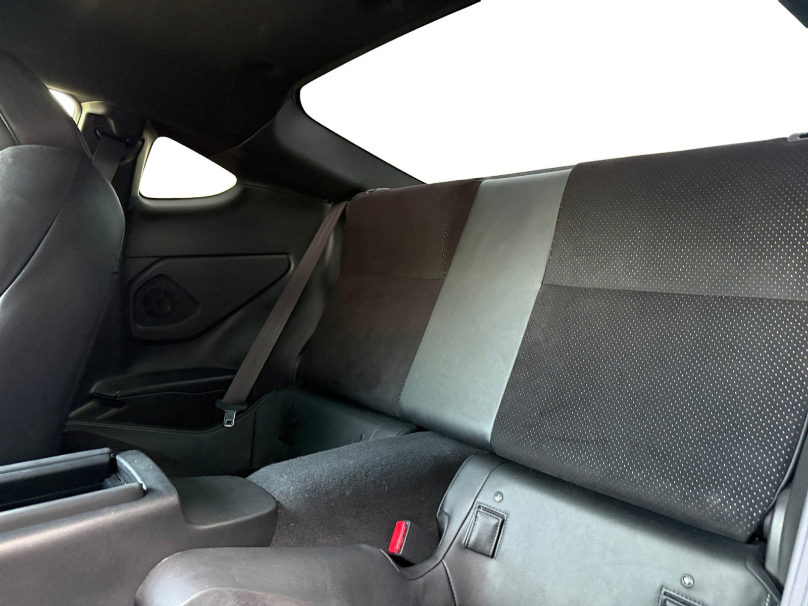 Used 2024 Toyota GR86 Premium image 11