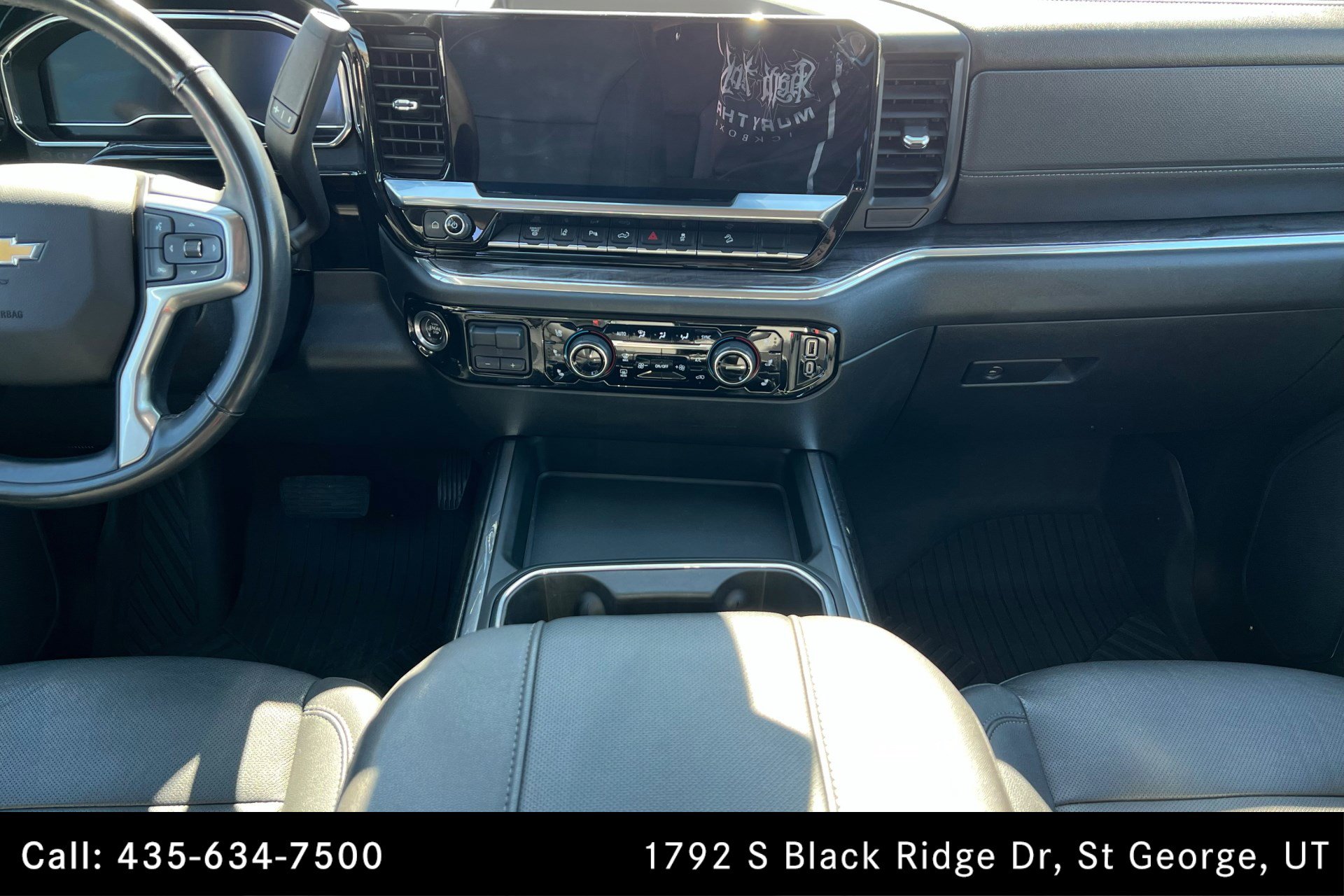 Used 2024 Chevrolet Silverado 3500 LTZ w/ LTZ Convenience Package image 13