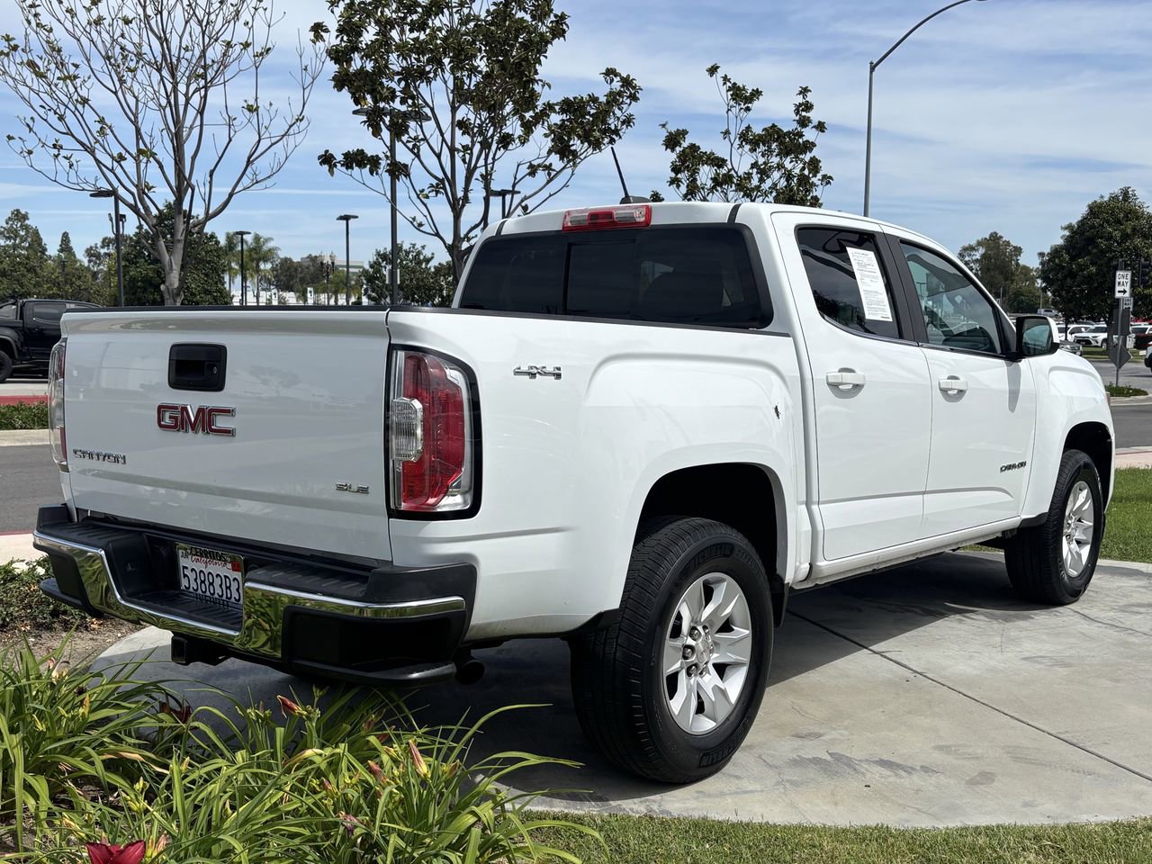 Used 2016 GMC Canyon SLE w/ SLE Convenience Package image 5