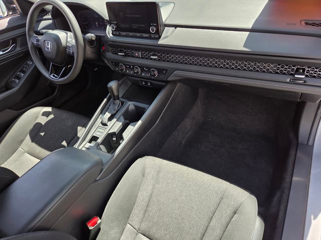 Used 2025 Honda Accord SE image 14