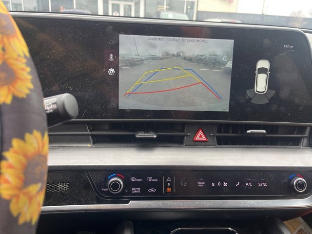 Used 2023 Kia Sportage EX image 14