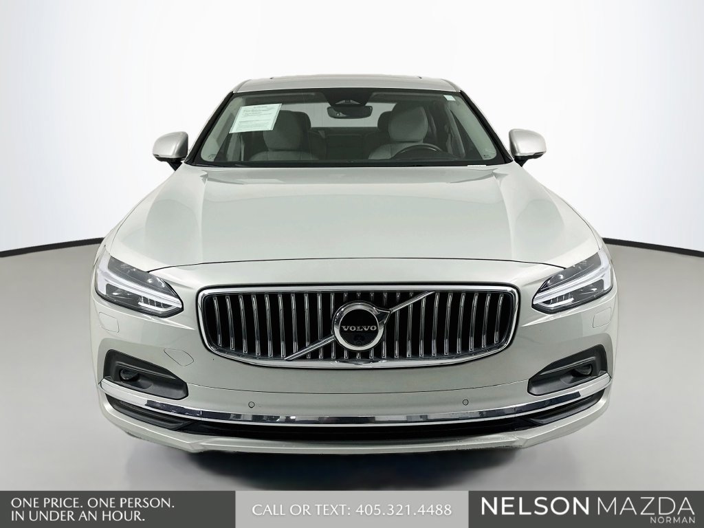 Used 2022 Volvo S90 B6 Inscription w/ Advanced Package AWD/4WD image 2