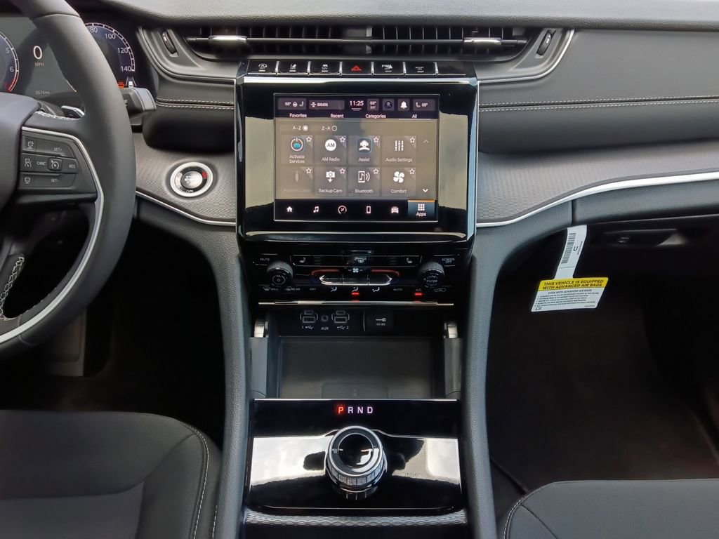 New 2026 Jeep Grand Cherokee Laredo X RWD image 3