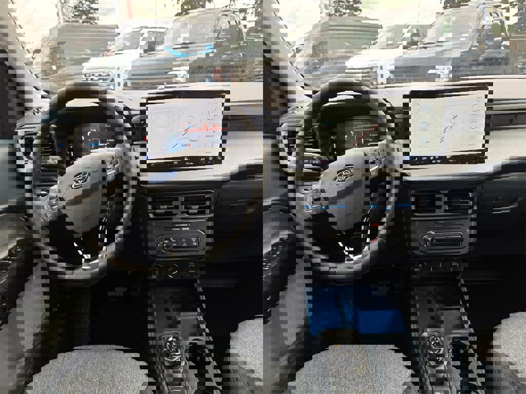 New 2025 Ford Maverick XLT w/ XLT Luxury Package image 10