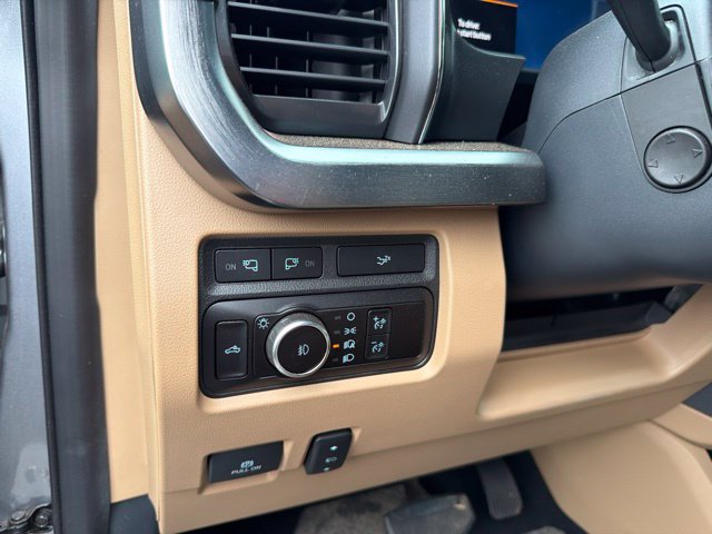 Used 2023 Ford F350 Lariat AWD/4WD image 6