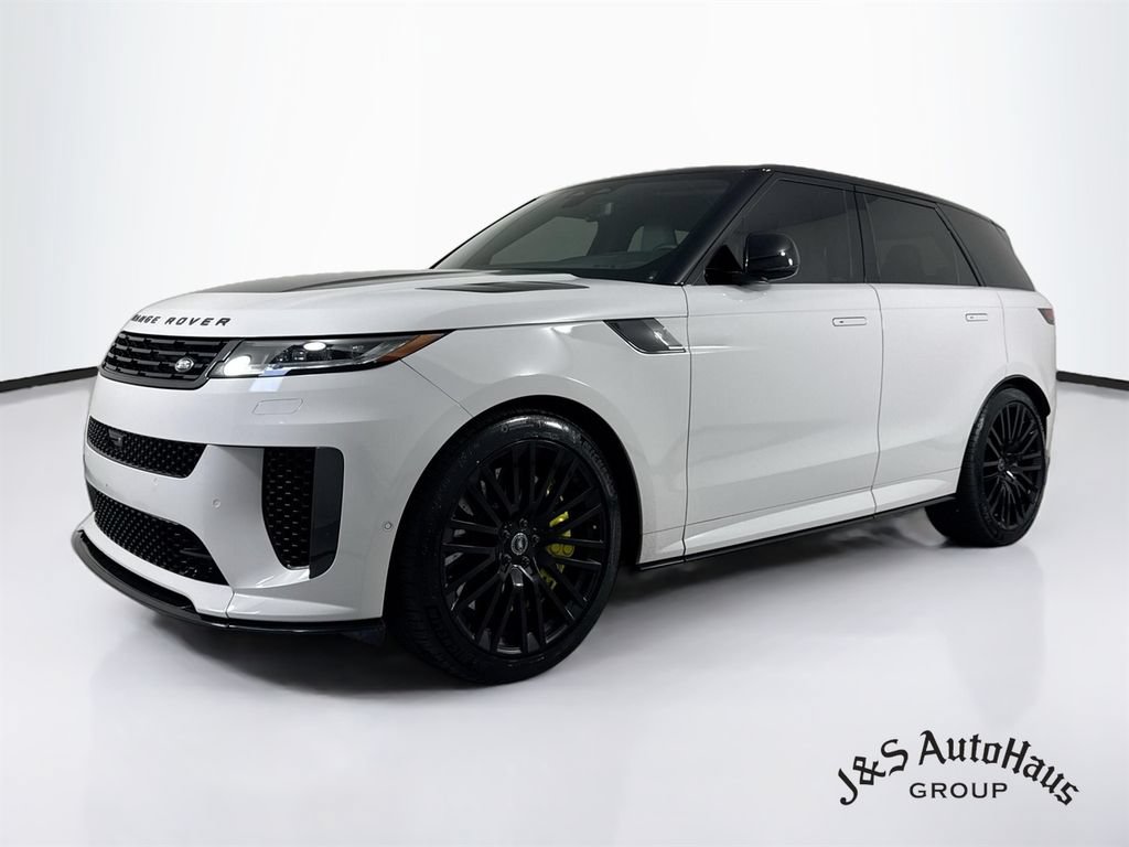 Used 2024 Land Rover Range Rover Sport AWD/4WD image 3