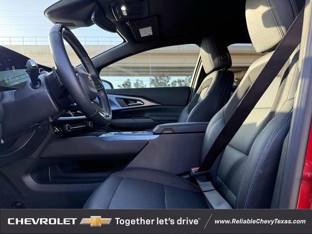 Used 2024 Chevrolet Equinox EV LT w/ Active Safety Package 3 FWD image 9