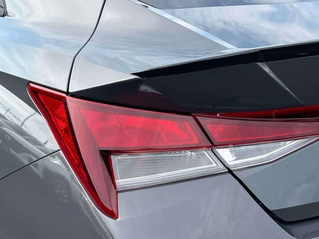 Certified 2025 Hyundai Elantra Sport FWD image 10