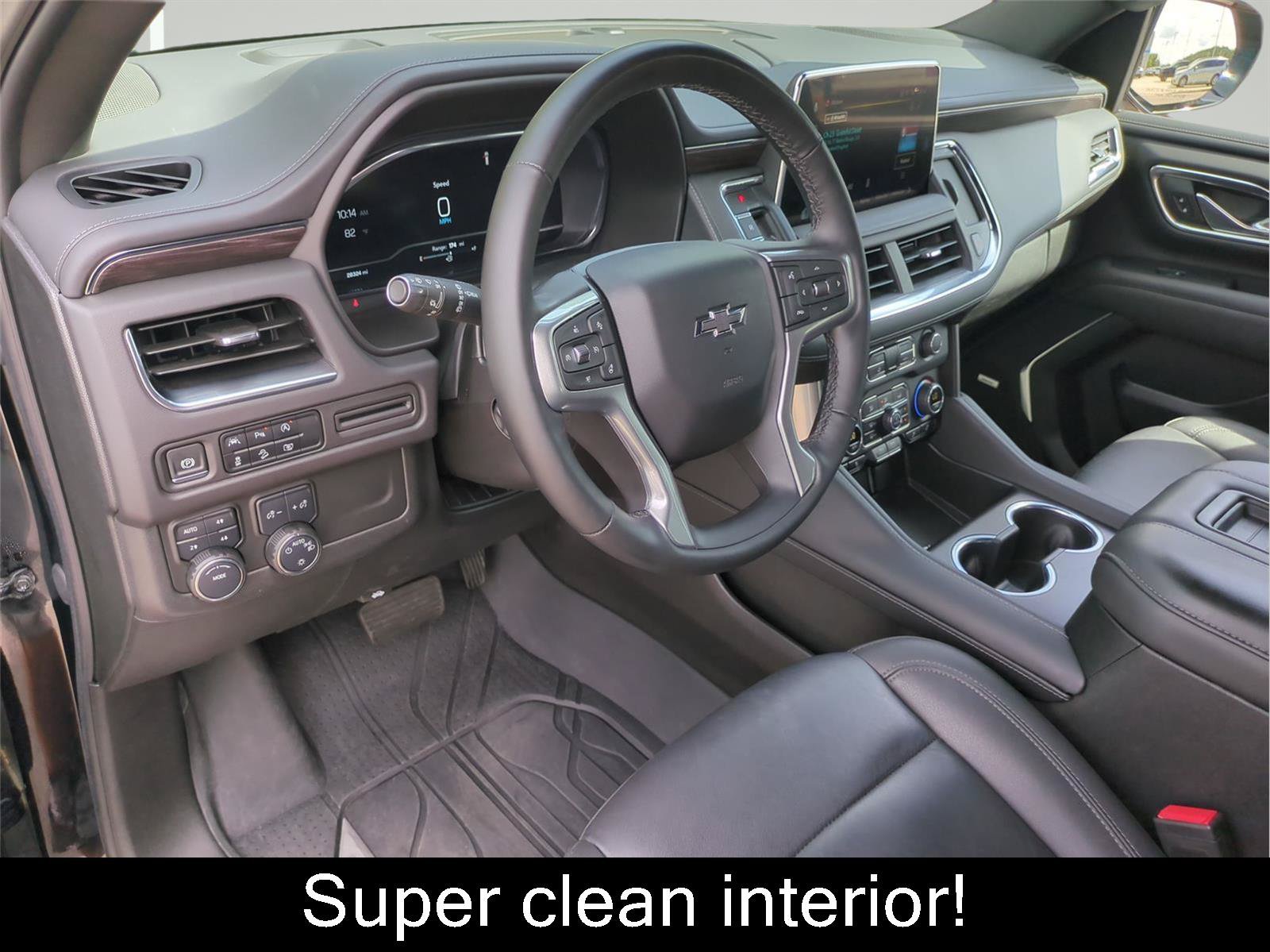 Used 2024 Chevrolet Tahoe Z71 w/ Luxury Package AWD/4WD image 5
