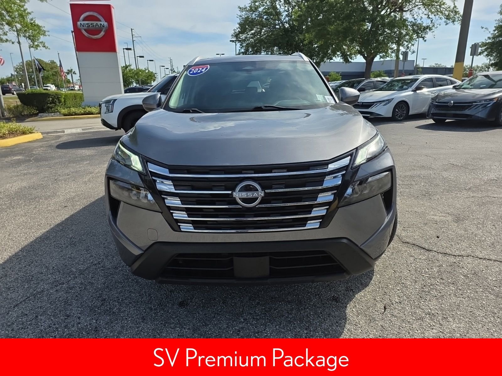 Certified 2024 Nissan Rogue SV w/ SV Premium Package AWD/4WD image 3