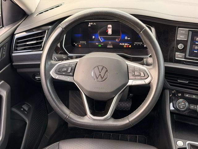 Used 2024 Volkswagen Jetta SE FWD image 17