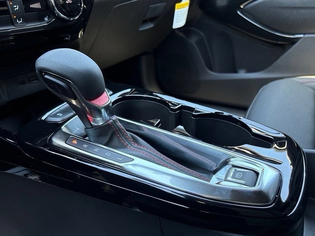 New 2026 Chevrolet Trax RS w/ Sunroof Package FWD image 25