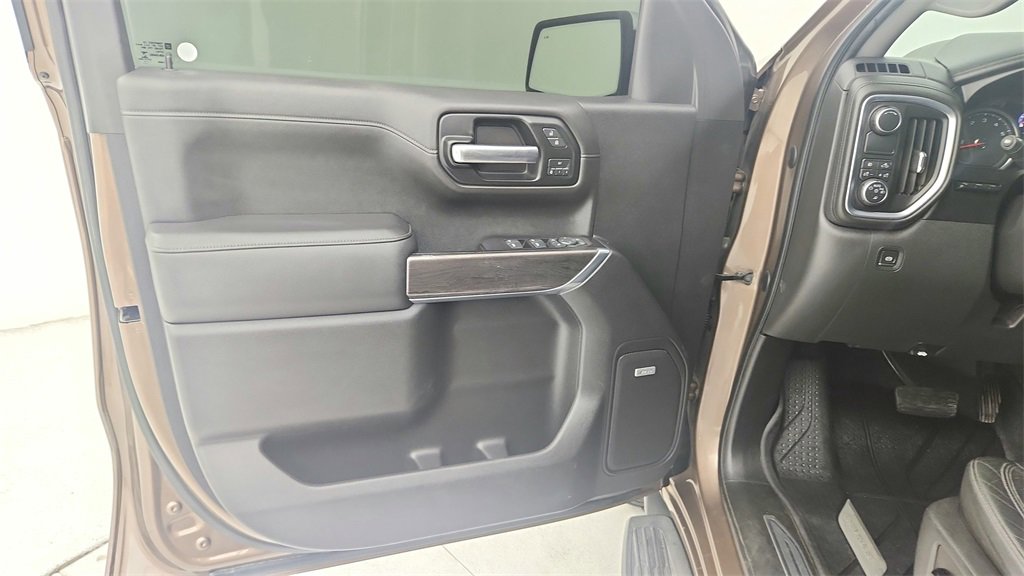 Used 2019 Chevrolet Silverado 1500 LTZ w/ LTZ Texas Edition image 27