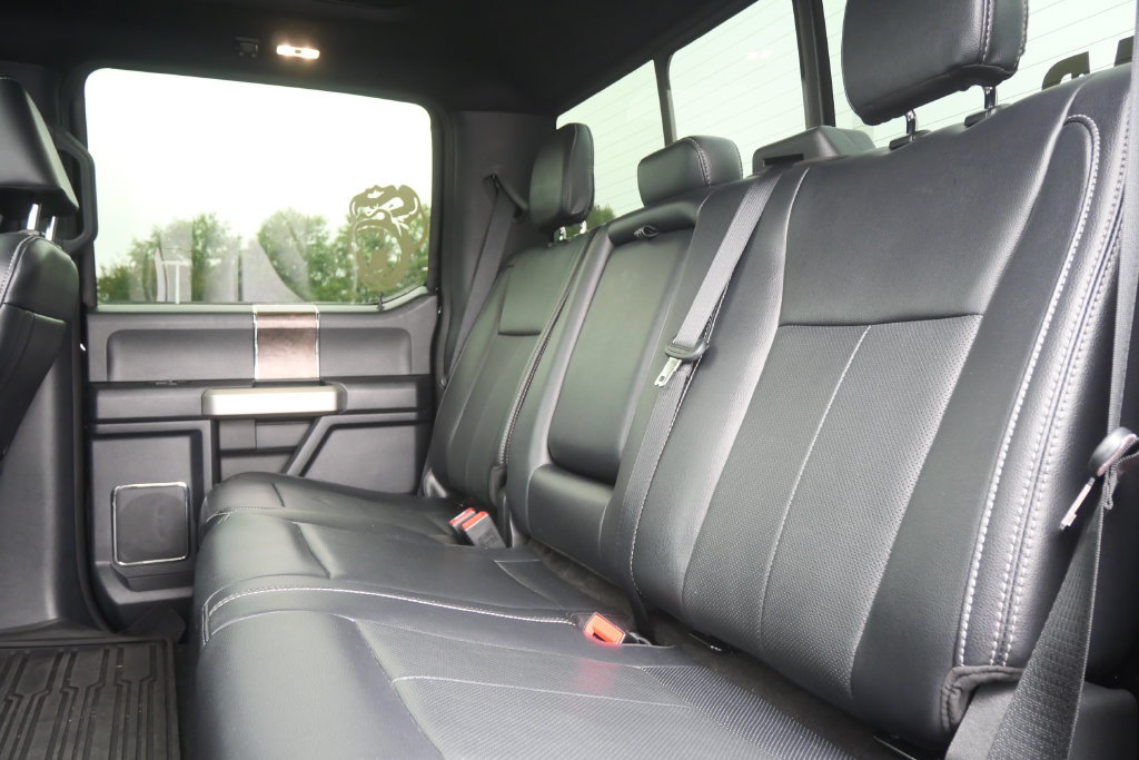 Used 2022 Ford F250 Lariat w/ Black Appearance Package AWD/4WD image 12