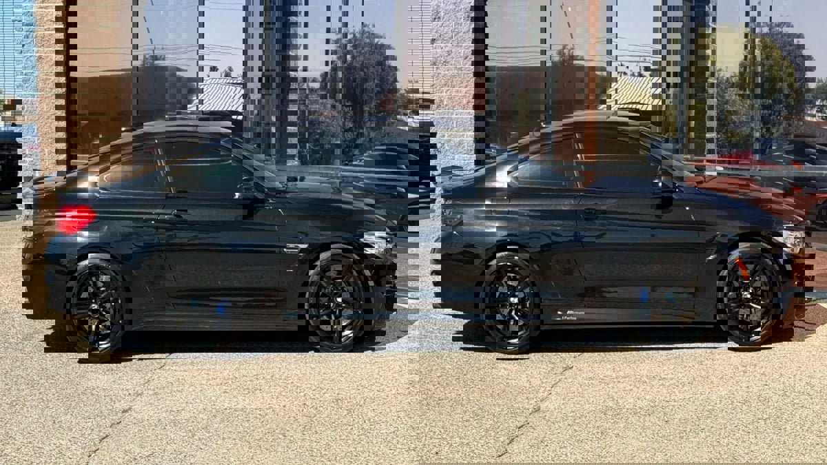 Used 2017 BMW M4 Coupe image 15