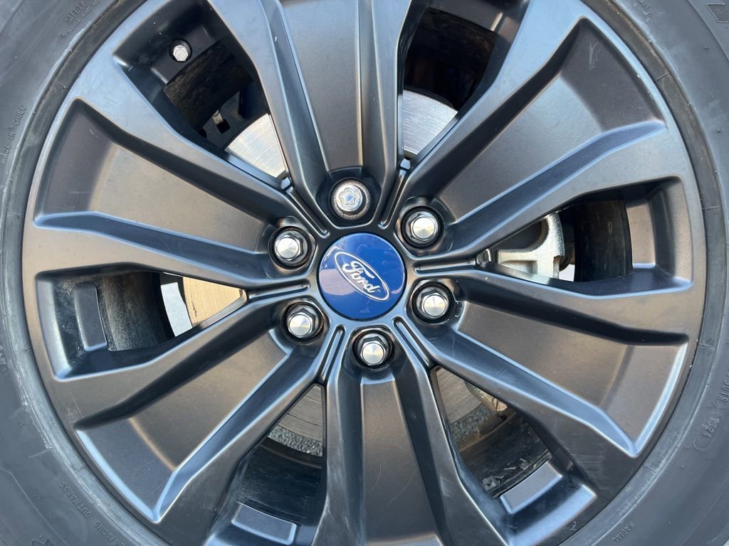 Used 2019 Ford F150 XLT w/ Equipment Group 302A Luxury image 10