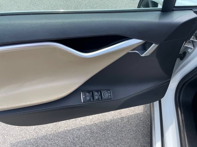 Used 2014 Tesla Model S P85 RWD image 17
