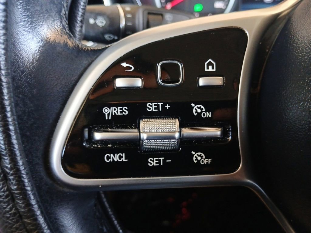 Used 2022 Mercedes-Benz GLC 300 image 18