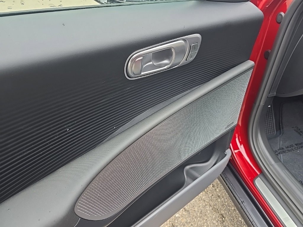 New 2025 Hyundai Ioniq 6 Limited image 10