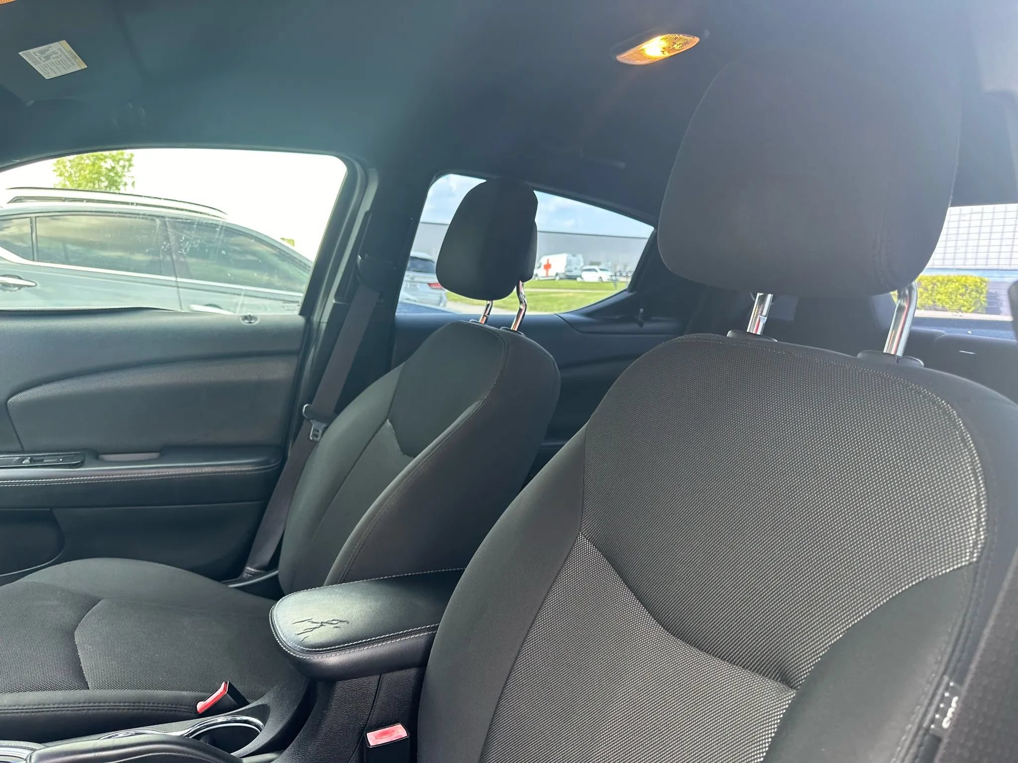 Used 2013 Dodge Avenger SE FWD image 8