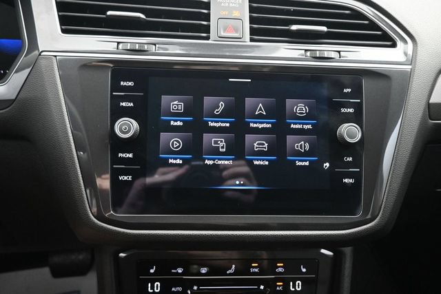 Used 2023 Volkswagen Tiguan SE FWD image 18