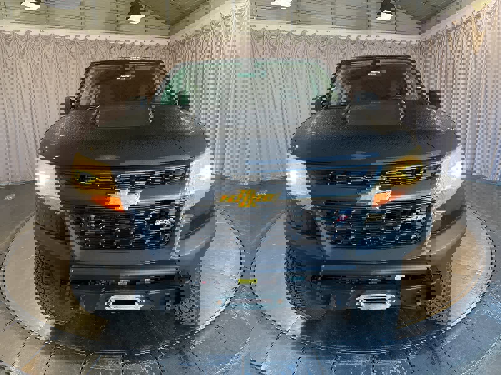 Used 2018 Chevrolet Colorado ZR2 image 2