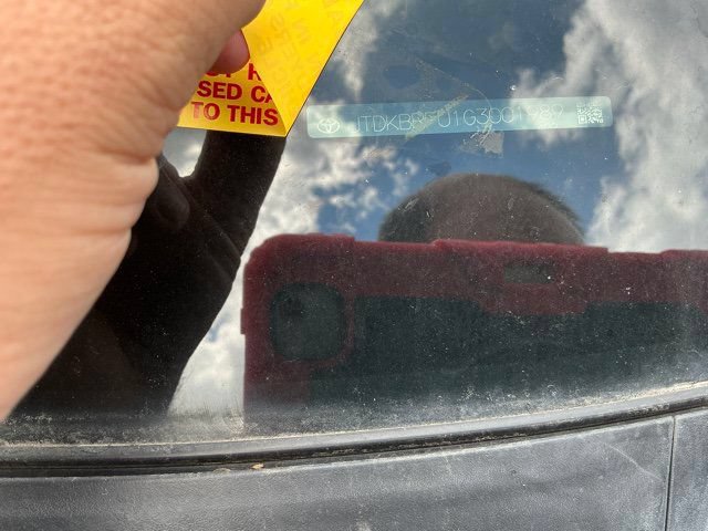 Used 2016 Toyota Prius Two FWD image 2