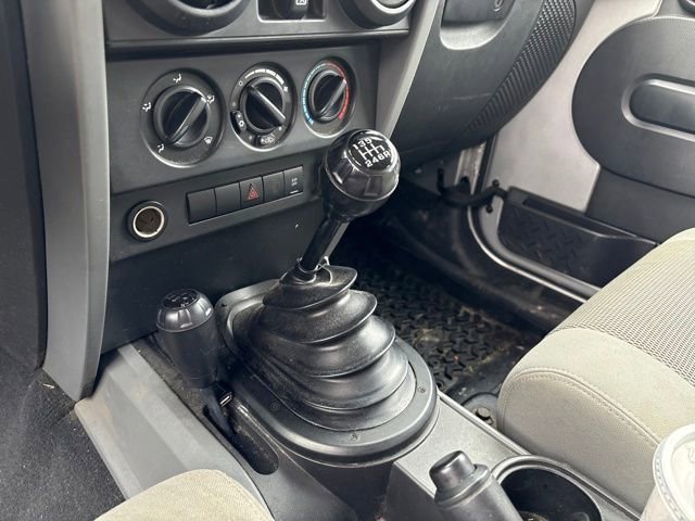 Used 2007 Jeep Wrangler Unlimited Sahara w/ Trailer Tow Group image 10