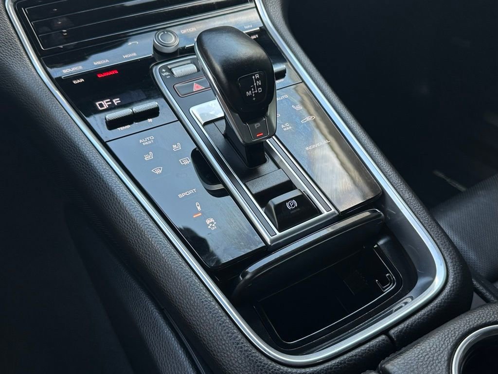 Used 2019 Porsche Panamera image 57