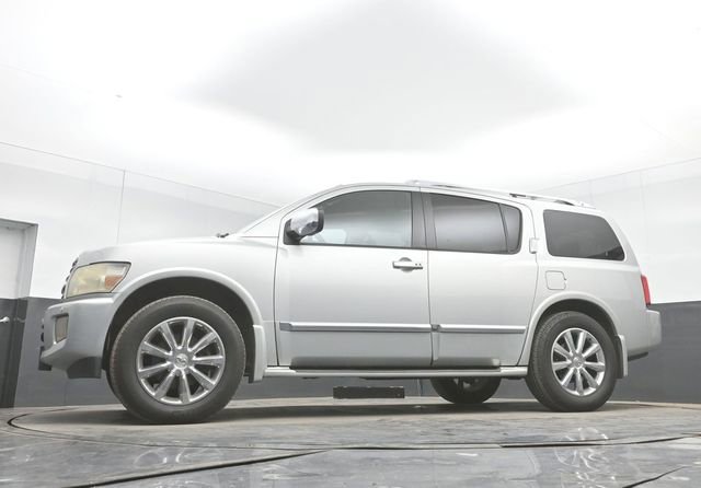 Used 2010 INFINITI QX56 4WD w/ Technology Pkg image 30