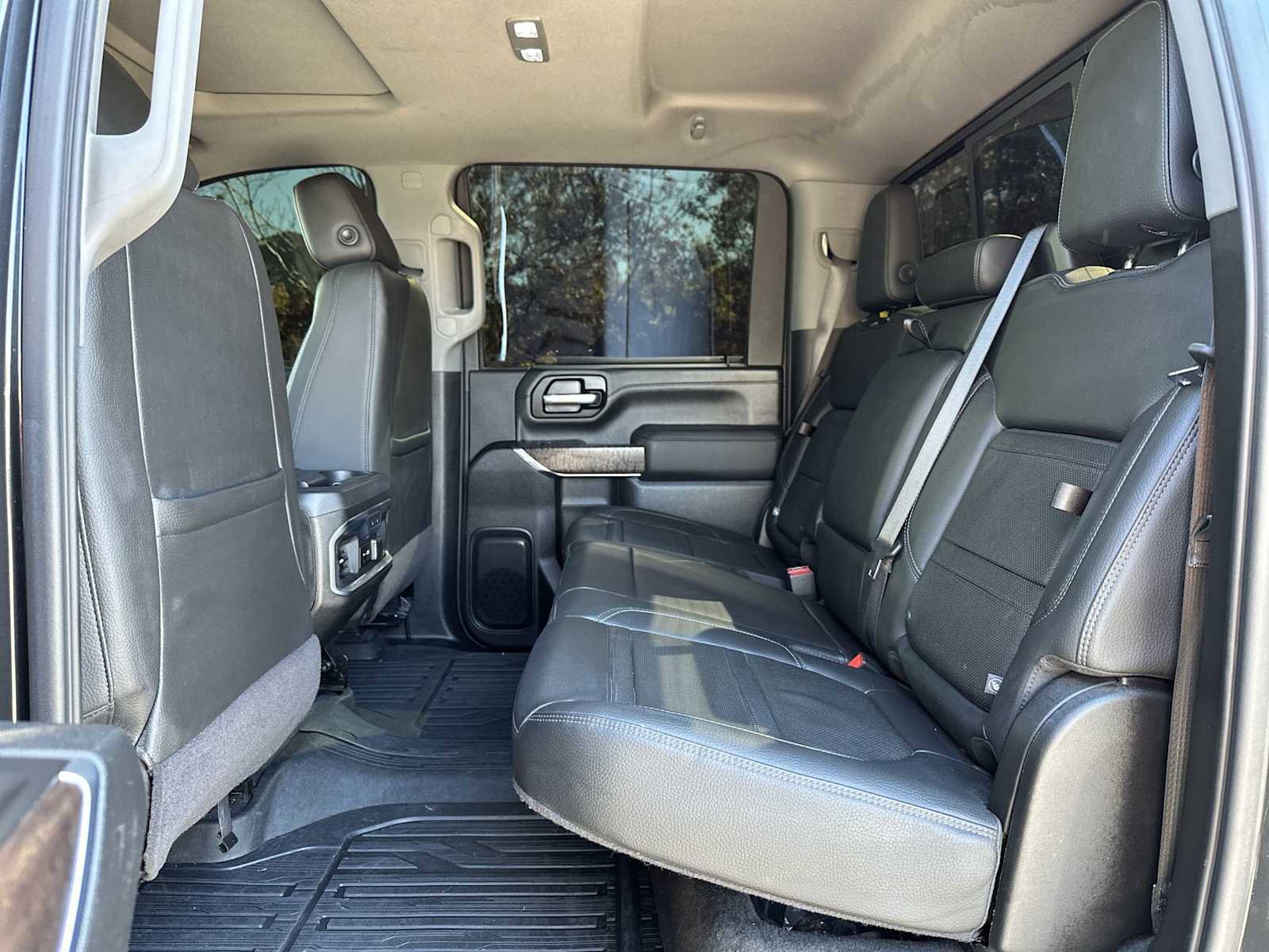 Used 2020 GMC Sierra 3500 Denali w/ Denali Ultimate Package image 18