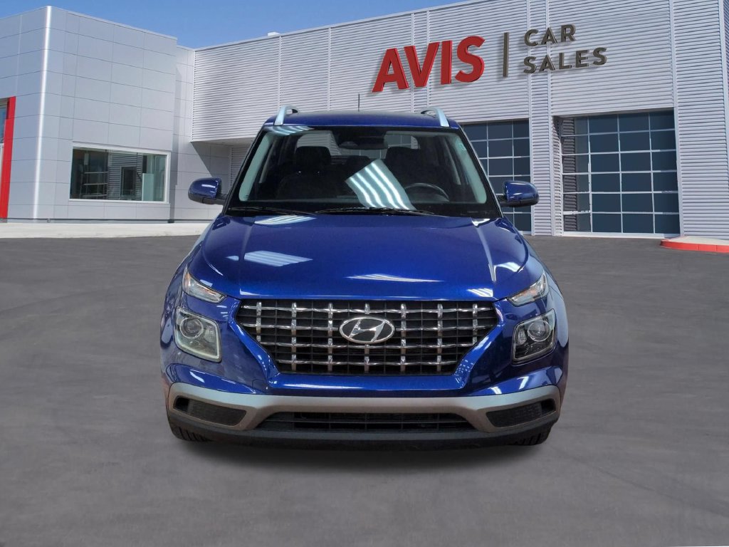 Used 2026 Hyundai Venue SEL FWD image 2