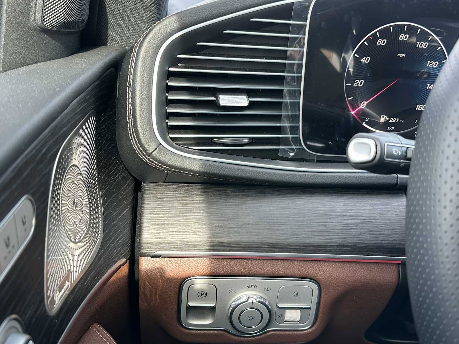 Used 2026 Mercedes-Benz GLS 450 4MATIC image 35