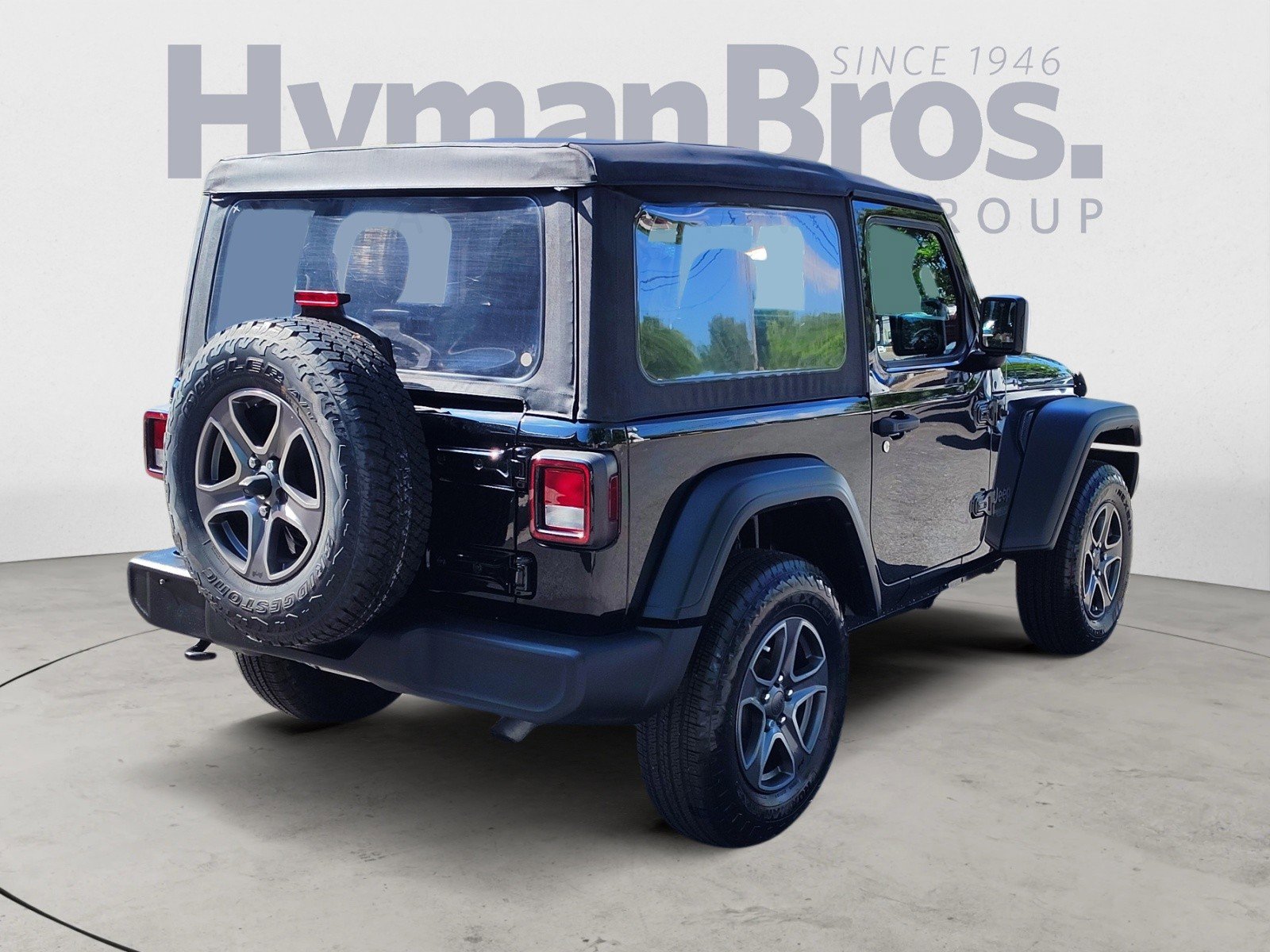 Used 2021 Jeep Wrangler Sport AWD/4WD image 3