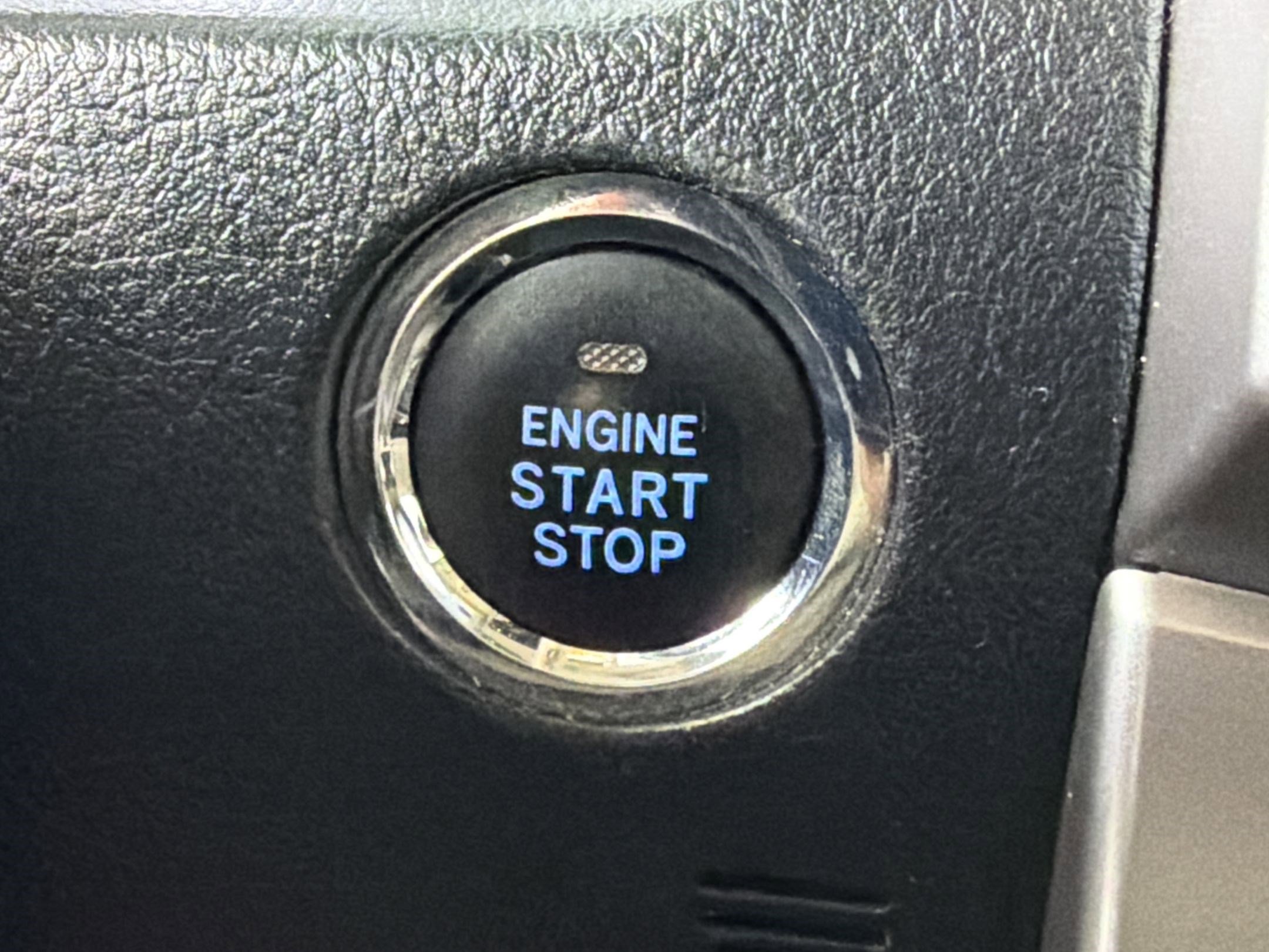 Used 2019 Toyota 4Runner Limited AWD/4WD image 24